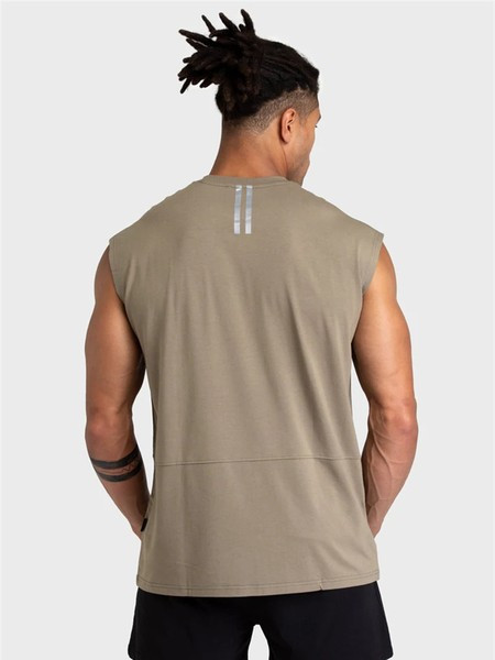 Maiou bărbătesc cu model largi potrivit pentru sport