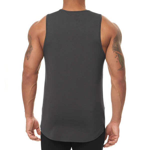 Ανδρικό φανελάκι καθαρού μοντέλου κατάλληλο για αθλήματα