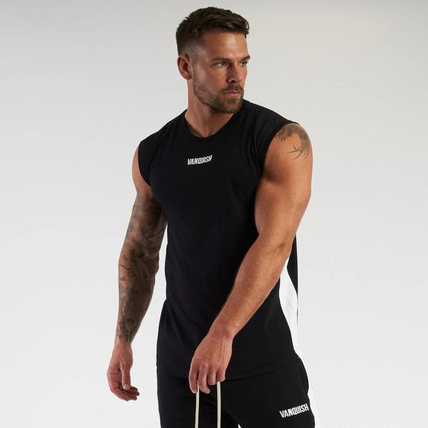 Ümara kaelusega meeste topp – sobib sportimiseks