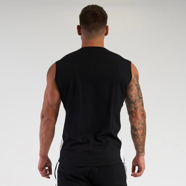 Ümara kaelusega meeste topp – sobib sportimiseks