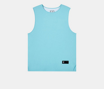 Ανδρικό αθλητικό φανελάκι με οβάλ λαιμόκοψη και λογότυπο