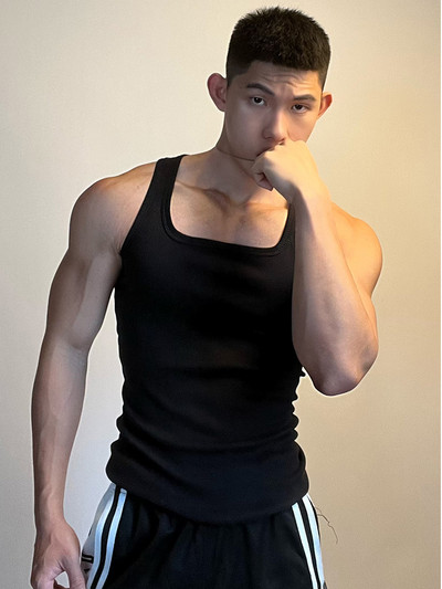 Puhas kandiline kaelus meestele