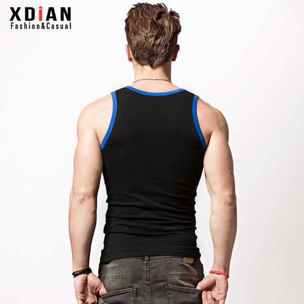 Nový model pánskeho priliehavého tielka v troch farbách