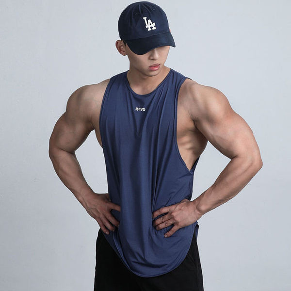 Τρέχον ανδρικό φανελάκι με οβάλ λαιμόκοψη