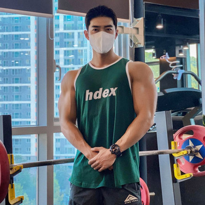 Maieu sport pentru bărbați cu decolteu rotund - mai multe culori