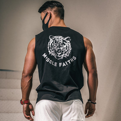 Αθλητικό ανδρικό φανελάκι με στάμπα