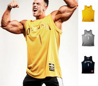 Ανδρικό αθλητικό φανελάκι με επιγραφή και λογότυπο