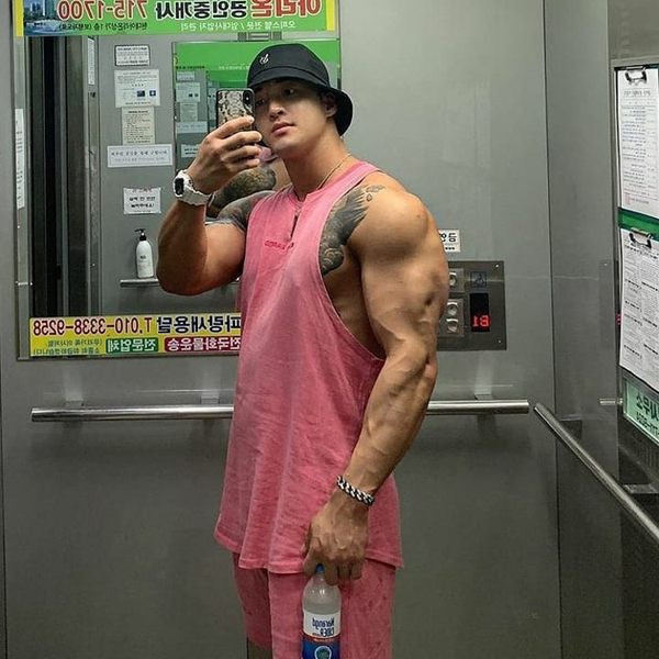 Σπορ ανδρικό φανελάκι σε διάφορα χρώματα