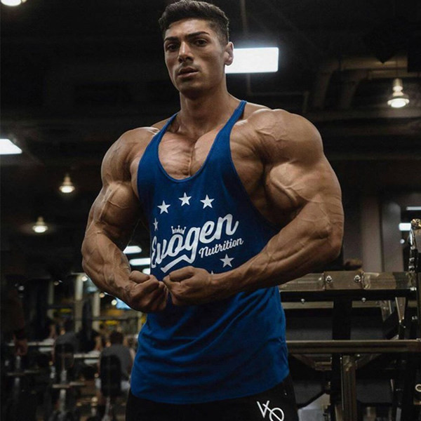 Vyriškas sportinis batviršis su kelių spalvų užrašu