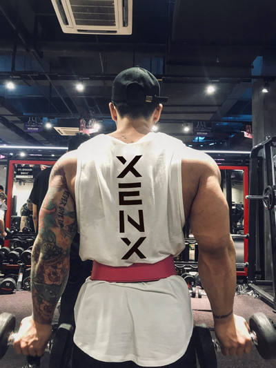 Ανδρικό αθλητικό φανελάκι - με επιγραφή στο πίσω μέρος