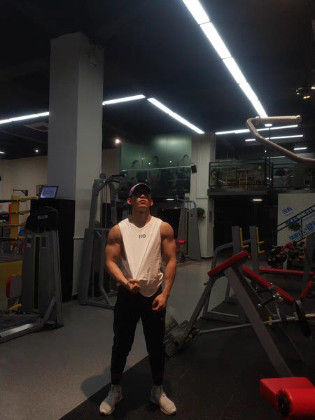 Ανδρικό αθλητικό φανελάκι - με επιγραφή στο πίσω μέρος