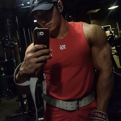 Maieu pentru bărbați potrivit pentru sport - mai multe culori