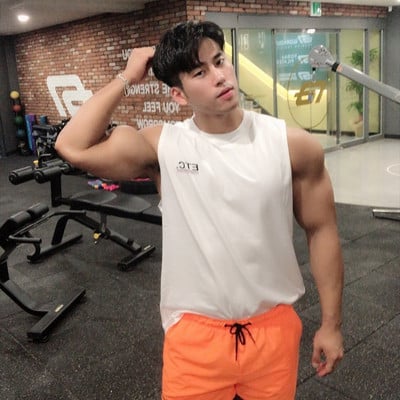 Muška sportska majica bez rukava - sa natpisom