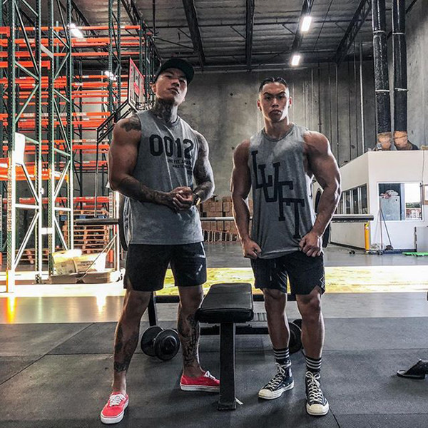 Ανδρικό αθλητικό φανελάκι - για γυμναστική