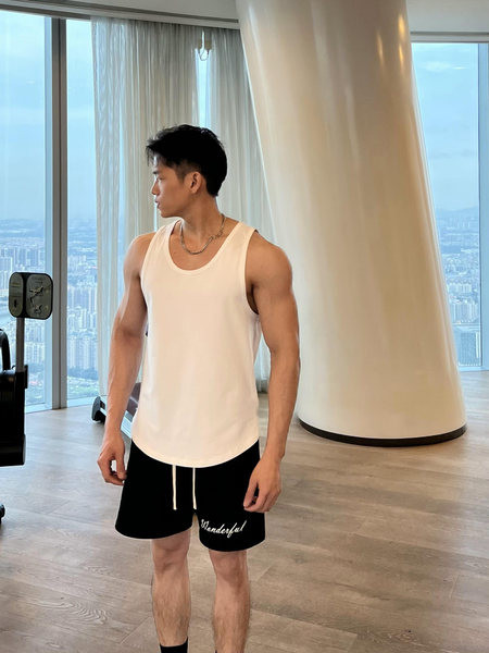 Κλασικό μοντέλο ανδρικό φανελάκι γυμναστικής