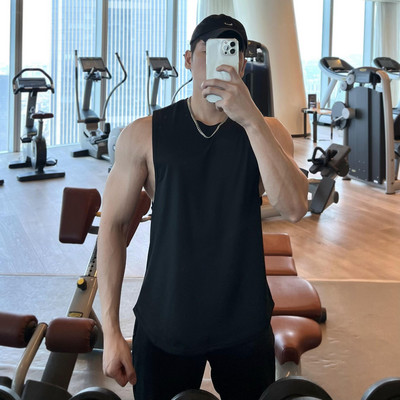 Κλασικό μοντέλο μονόχρωμο ανδρικό φανελάκι κατάλληλο για αθλήματα