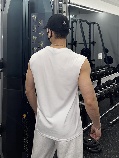 Uus mudel meeste sporttankitops valget värvi