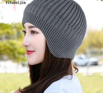 Γυναικείο πλεκτό καπέλο 