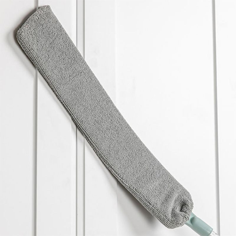 Βούρτσα σκόνης στο κομοδίνο με μακριά λαβή σφουγγαρίστρα τεχνητό καθαρισμό κάτω μέρος κρεβατιού