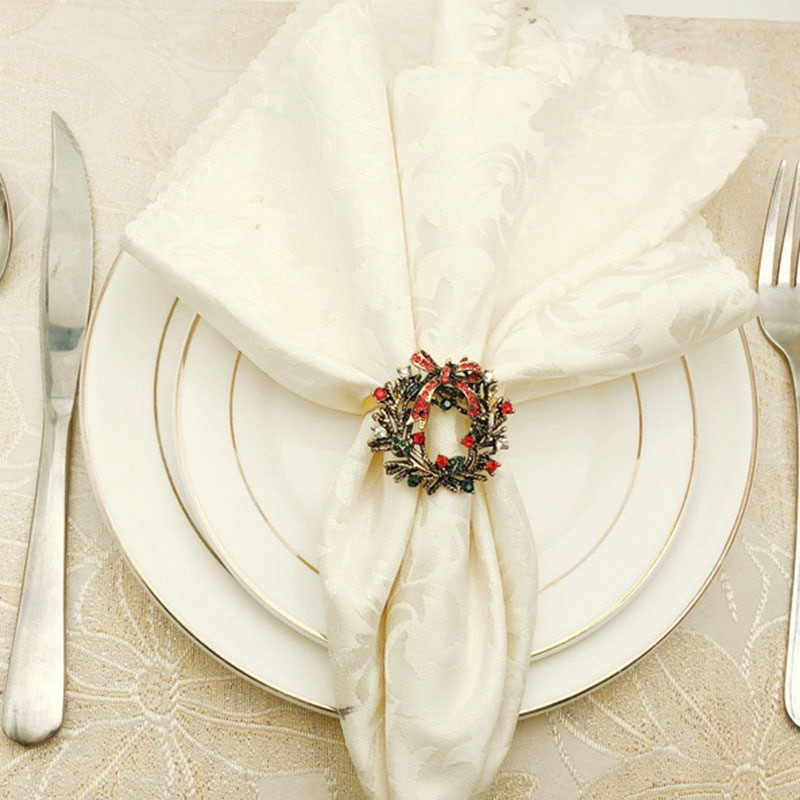 6 τεμ. Χριστουγεννιάτικο στεφάνι δαχτυλίδια χαρτοπετσέτας Μεταλλική πόρπη για χαρτοπετσέτα Θήκη χαρτοπετσέτας Κύκλος ξενοδοχείου Εστιατόριο Γαμήλια δείπνο Τραπέζι Δ