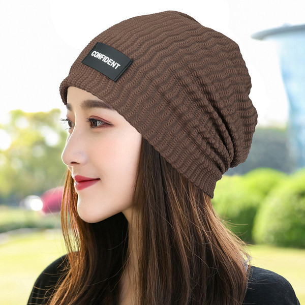 Moodne naiste müts - pealdisega
