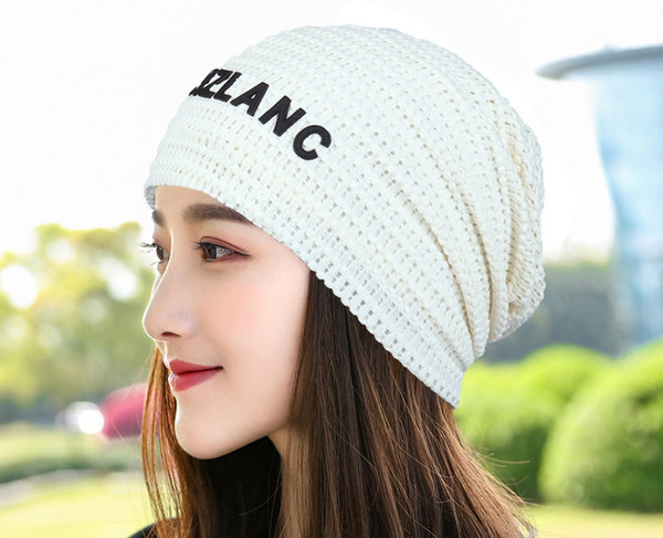 Γυναικείο πλεκτό καπέλο - με επιγραφή