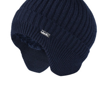 Ženska zimska kapa sa metalnim elementom, novi model