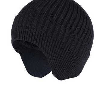 Γυναικείο χειμερινό πλεκτό καπέλο με καθαρό σχέδιο