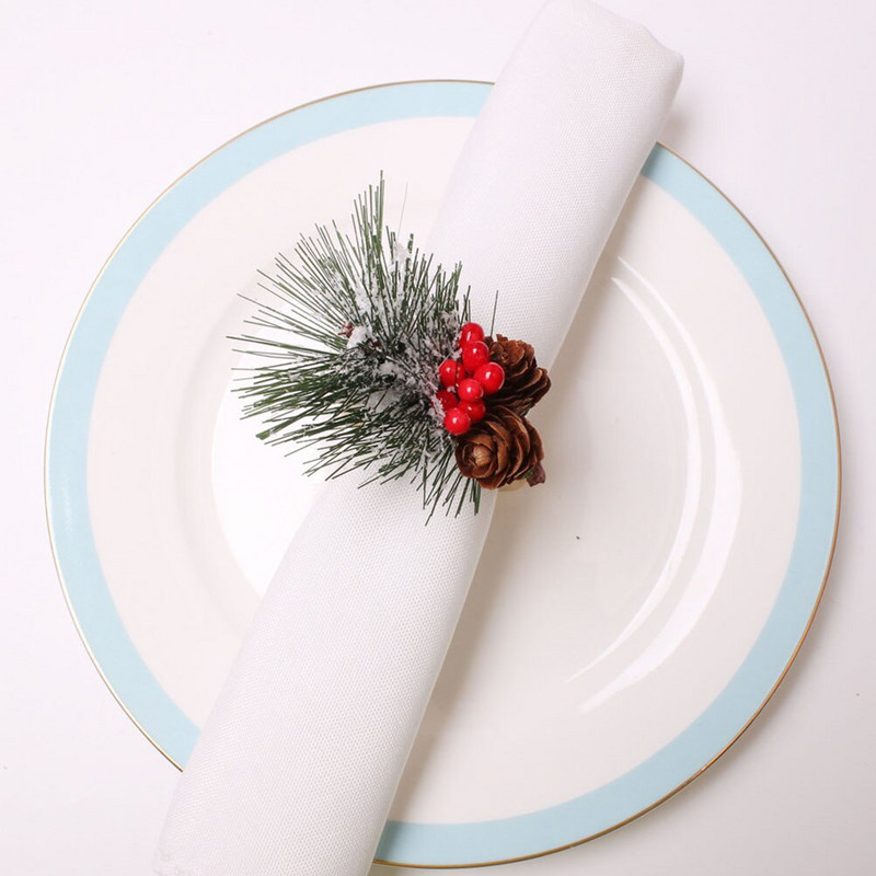 Δαχτυλίδια χαρτοπετσέτας Χριστουγεννιάτικο δαχτυλίδι Χαρτοπετσέτες Θήκη τραπεζιού πόρπη από χωνάκι πεύκο Γάμος θήκη μούρων στεφάνι σε χρυσή διακόσμηση
