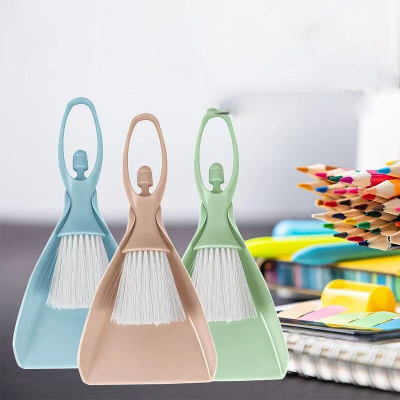 Mini curăţare mică de praf şi perie Tastatură de măturat Masă la îndemână de curăţare a prafului