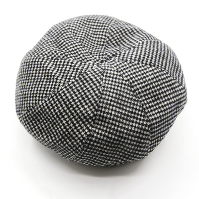 Μοντέρνο γυναικείο φθινοπωρινό μπερέ καπέλο