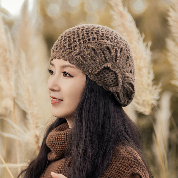 Palarie tricotata dama model nou in trei culori