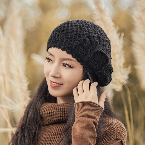 Palarie tricotata dama model nou in trei culori