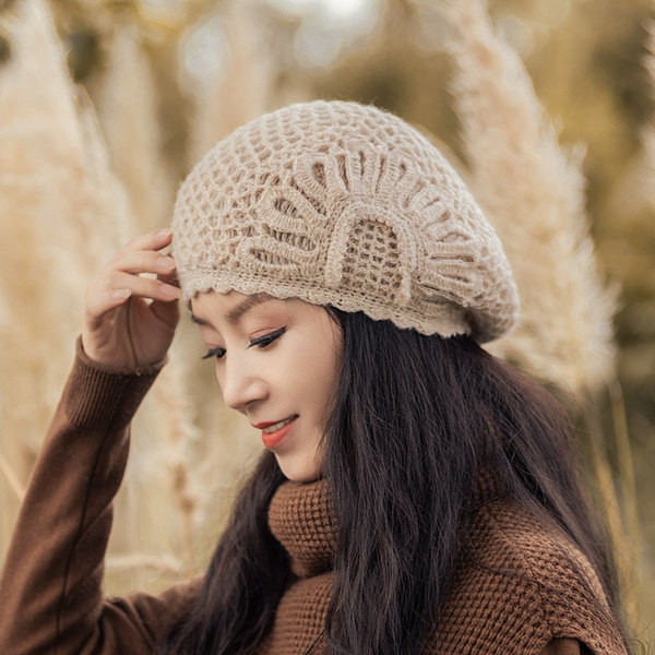 Palarie tricotata dama model nou in trei culori