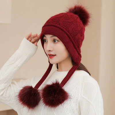 Χειμερινό πλεκτό καπέλο με πουπουλένια πομ πον για γυναίκες