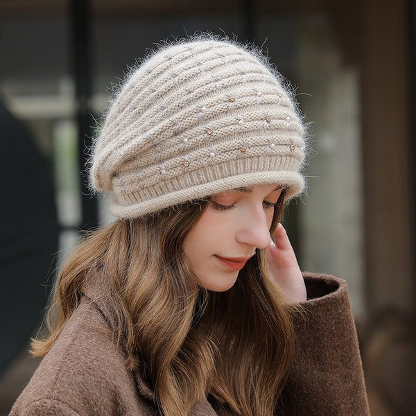 Γυναικείο πλεκτό καπέλο σε πολλά χρώματα