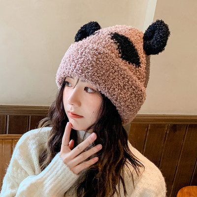 3D elemendiga puhvis naiste müts