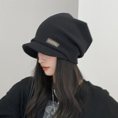 Prugasti ženski šešir sa šilterom