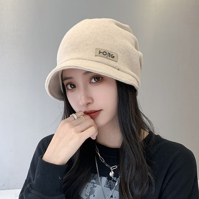 Prugasti ženski šešir sa šilterom