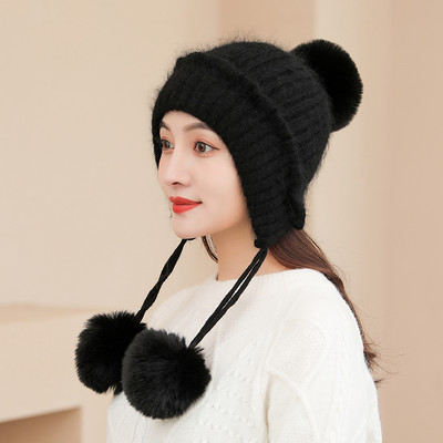 Naiste talvemüts paelte ja pon-poniga