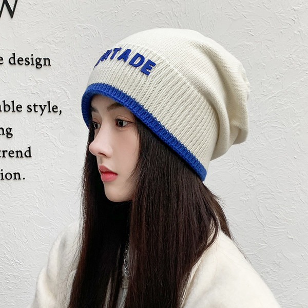 Naiste vabaaja müts kirjaga uus mudel