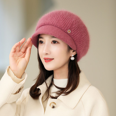 Γυναικείο χειμερινό καπέλο με γείσο με μεταλλικό στοιχείο