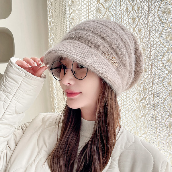 Naiste talvemüts - kivikestega