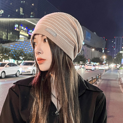 Triibuline naiste talvemüts