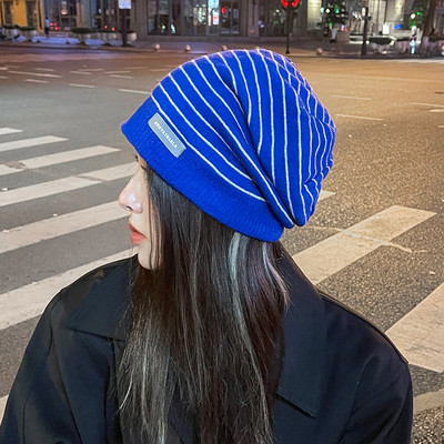 Triibuline naiste talvemüts