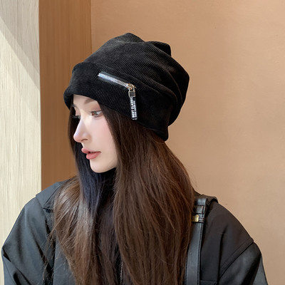 Naiste moodne lukuga müts