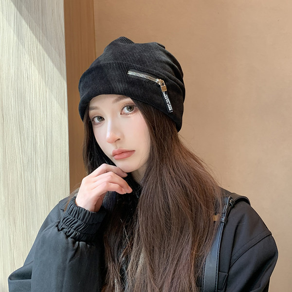 Naiste moodne lukuga müts