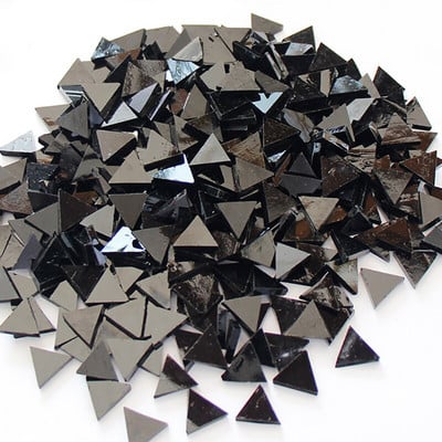 50 g läbipaistvast klaasist mosaiikplaadid kolmnurksed peitsitud mosaiikplaadid. DIY mosaiigi valmistamise kivid käsitööks hobikunstiks koduseina kaunistamiseks
