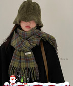 Kontrollitud naiste sall pikkusega 210 cm