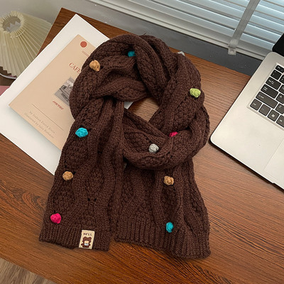 Μοντέρνο πλεκτό χειμωνιάτικο κασκόλ για γυναίκες σε διάφορα χρώματα